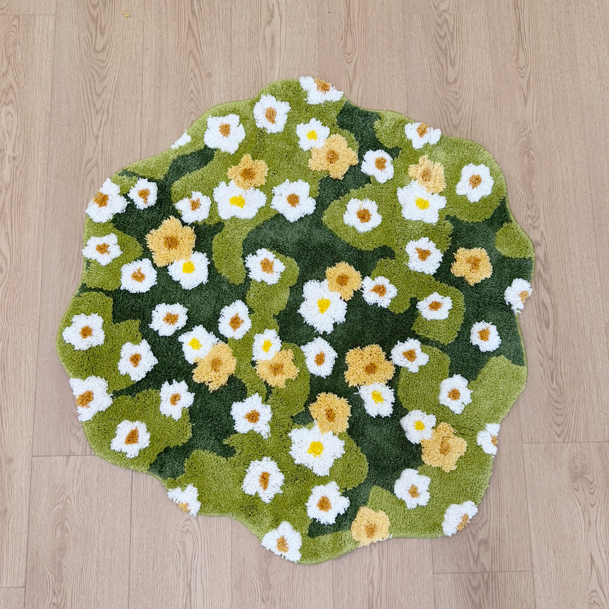 Green Meadow Daisy Tufted Rug, - Maranta Prayer Plant のレビューと価格